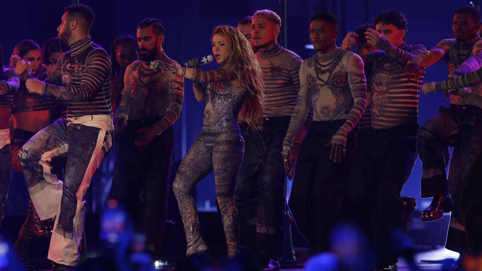 Shakira durante una actuación en la gala Shakira durante una actuación en la gala