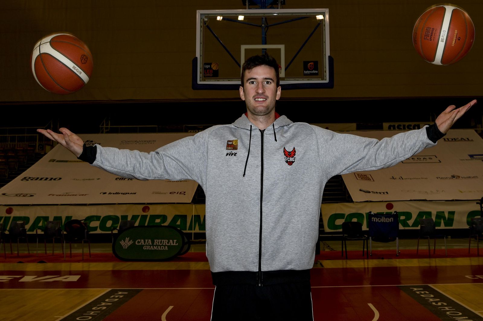 Joan Pardina está deseoso de volver a tener contacto con el balón durante un partido.