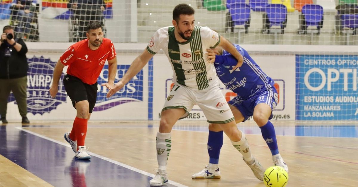 El Córdoba Futsal asalta Manzanares y da un paso importante hacia la ...