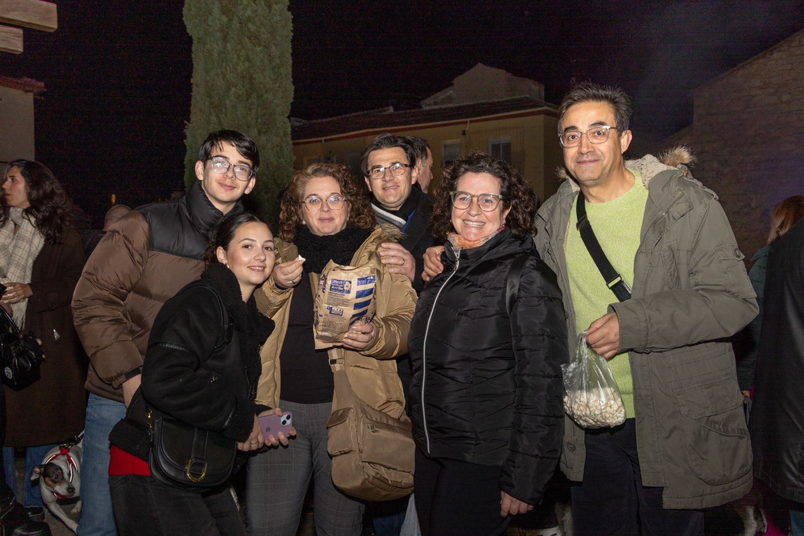Encendido en Jaén de la lumbre oficial de San Antón 2026 y bendición de los animales
