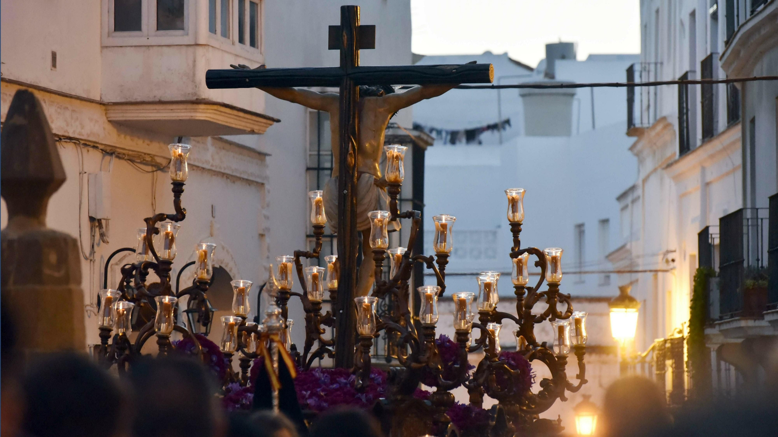 Imágenes del Martes Santo en Tarifa