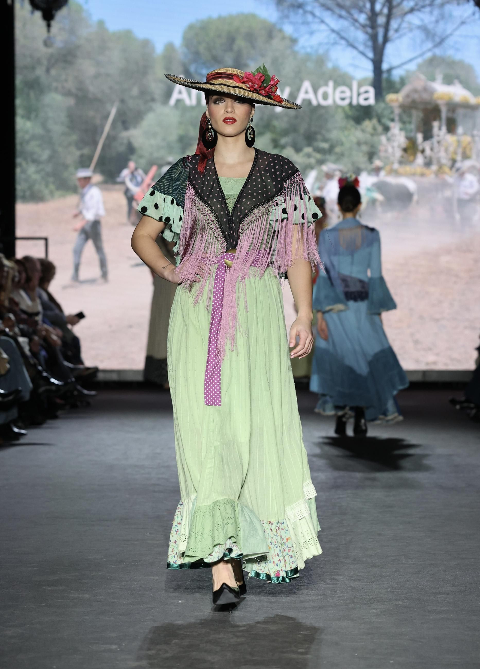 Desfile de la Hermandad del Rocío de Sevilla en We Love Flamenco 2025, todas las fotos