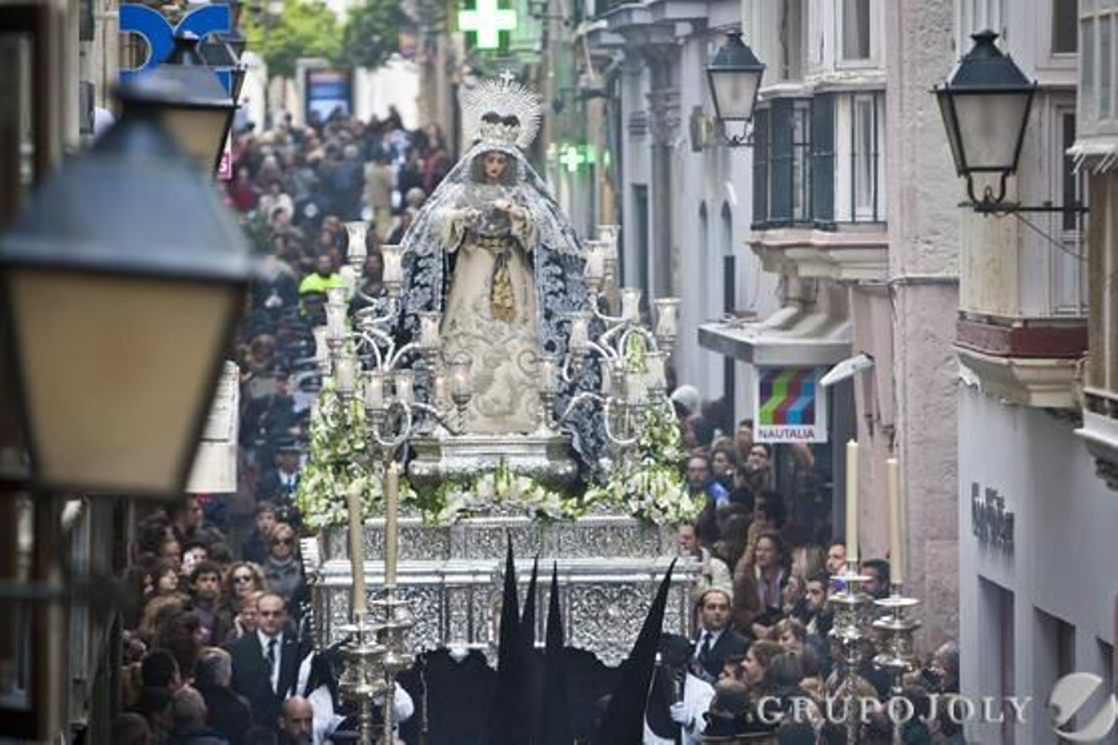 Caído

Fotos: Julio González
