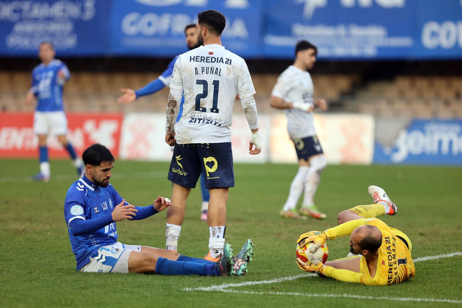 Imágenes del Xerez DFC contra el UCAM Murcia CF en Chapín