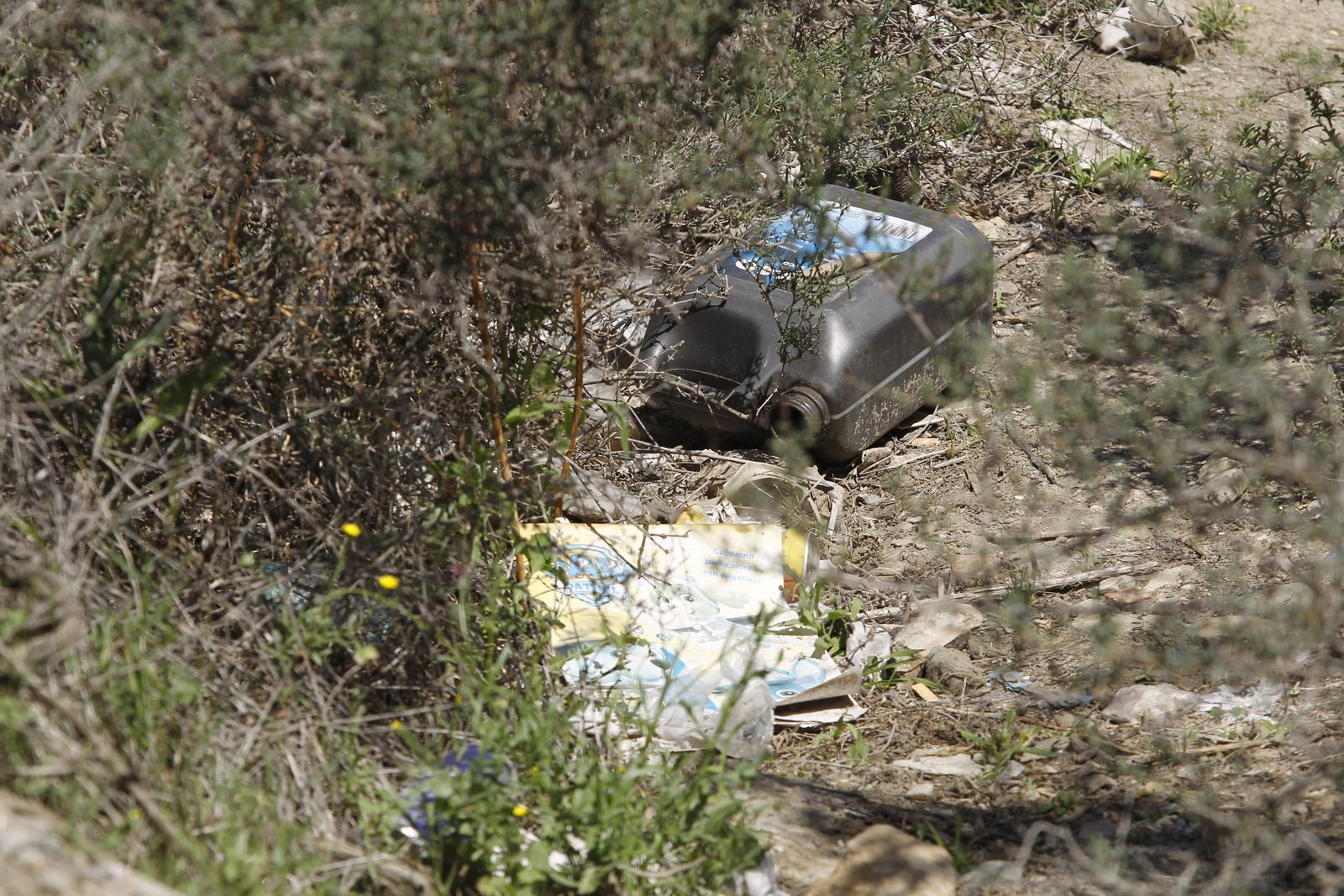 Fotogalería basura en el Desierto de Tabernas