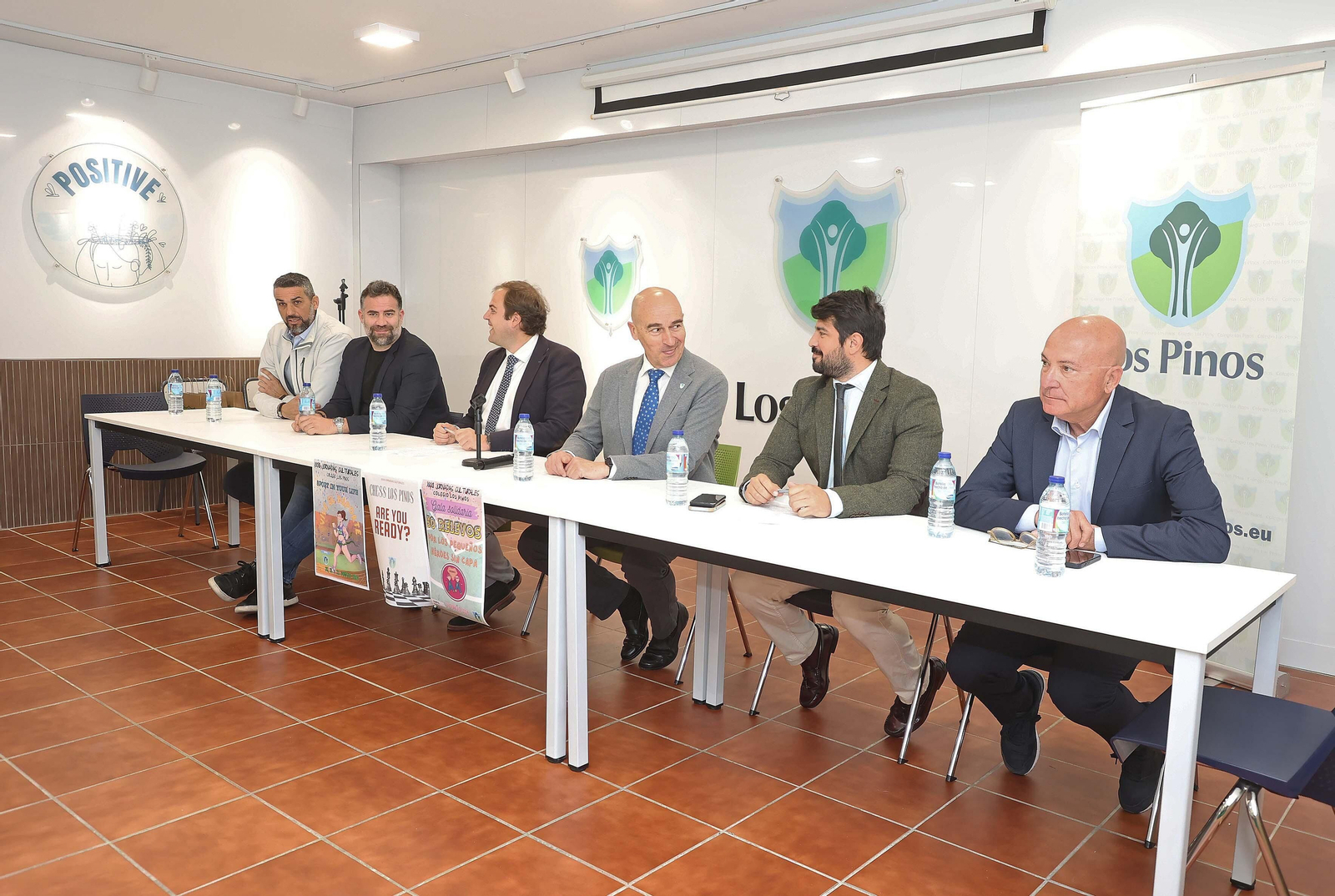 Imágenes de la inauguración de las XXXII Jornadas Culturales del Colegio Los Pinos de Algeciras Imágenes de la inauguración de las XXXII Jornadas Culturales del Colegio Los Pinos de Algeciras