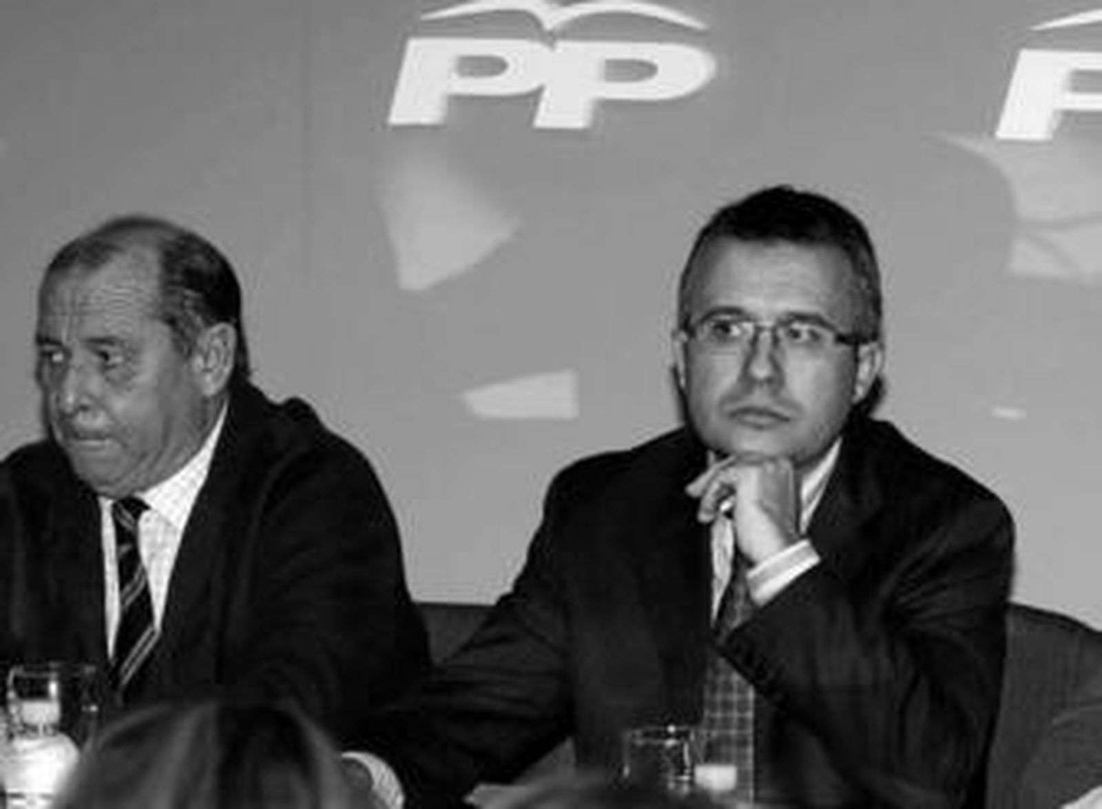 José Fernández Pons y Alejandro Sánchez, el viernes en la sede del PP.