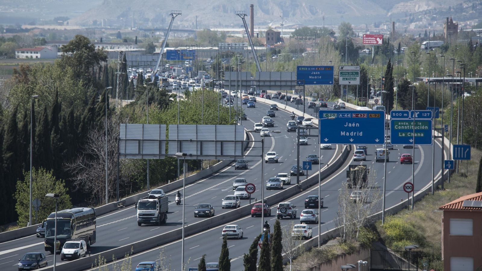 Tráfico en la circunvalacion de Granada