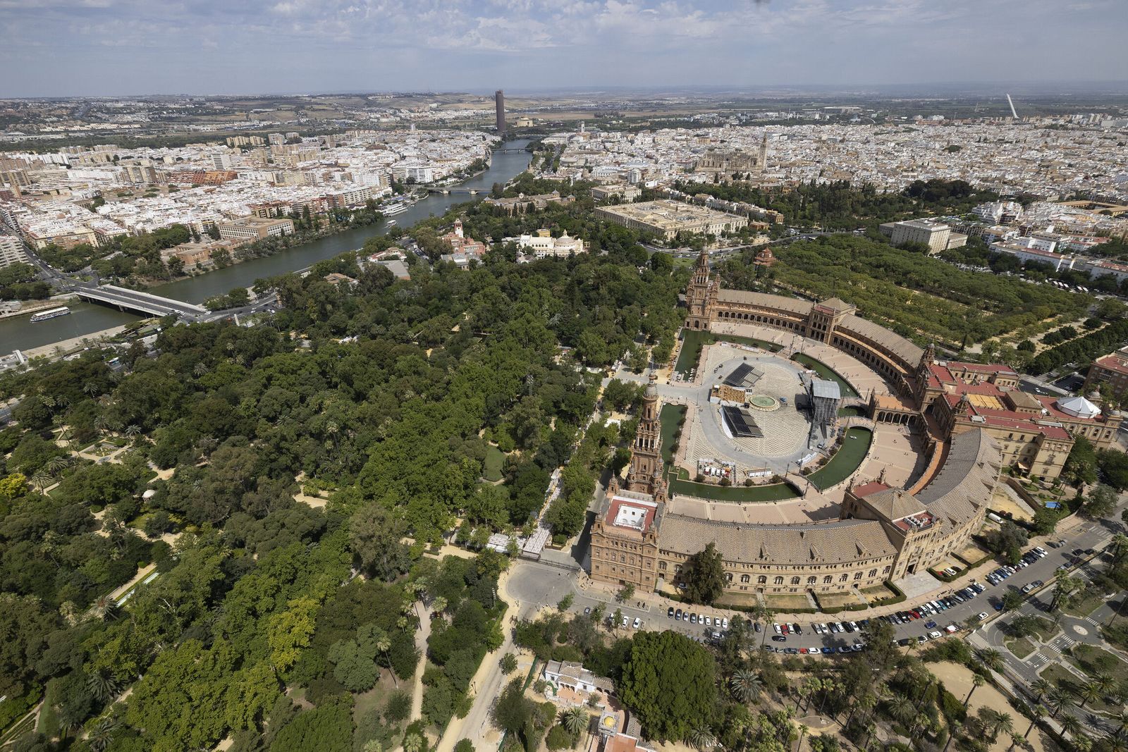 Sevilla desde el helicóptero de la Policía Nacional