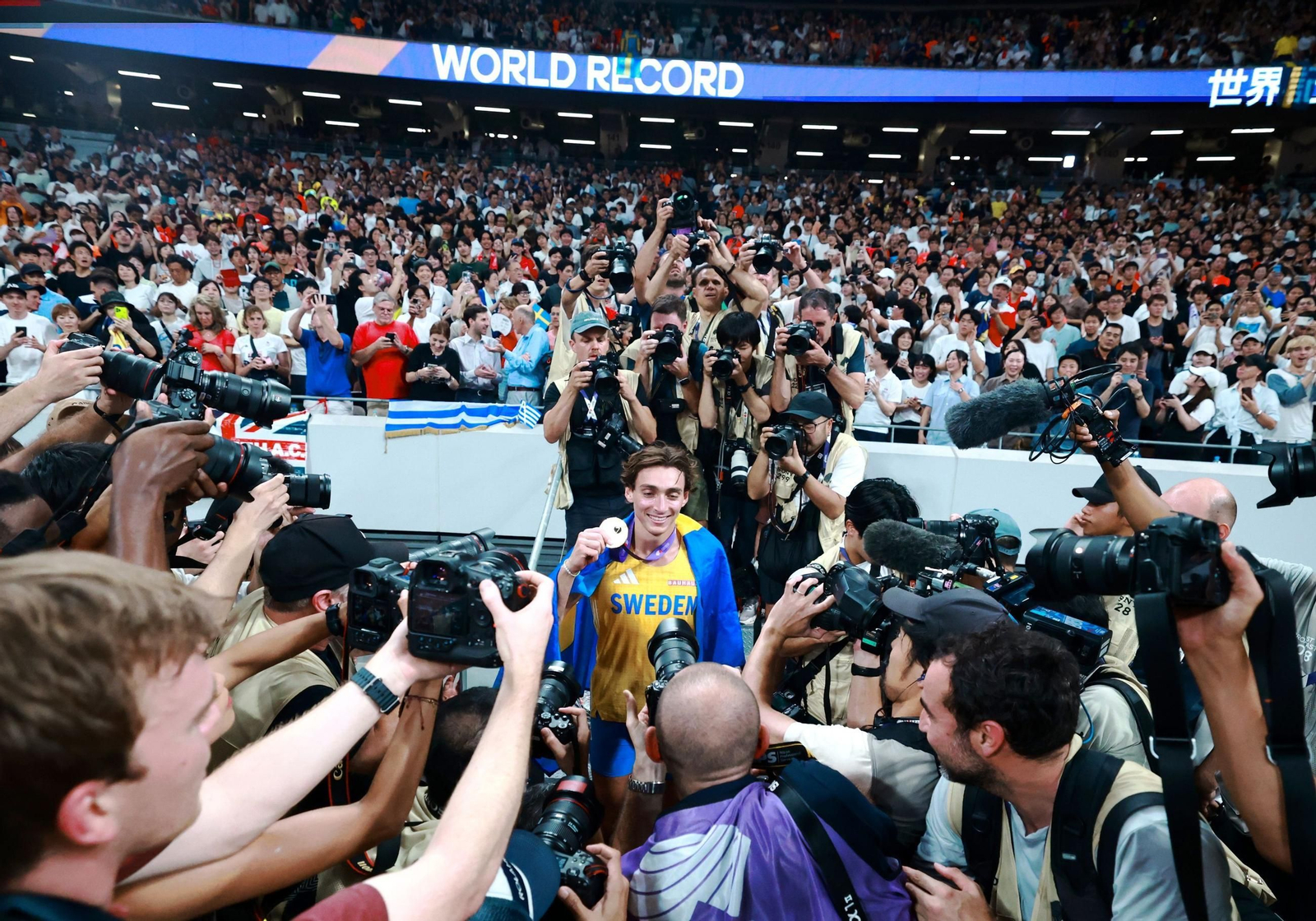 Las fotos del récord mundial de Duplantis y del resto de la jornada