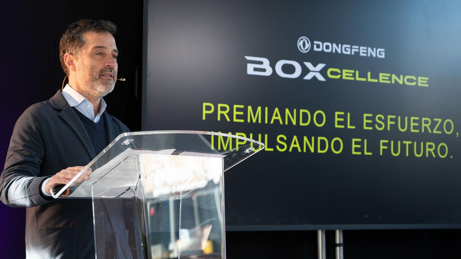 Ignacio Román, CEO de Caetano Automotive España Distribución, durante la presentación del premio auspiciado por Dongfeng. Ignacio Román, CEO de Caetano Automotive España Distribución, durante la presentación del premio auspiciado por Dongfeng.