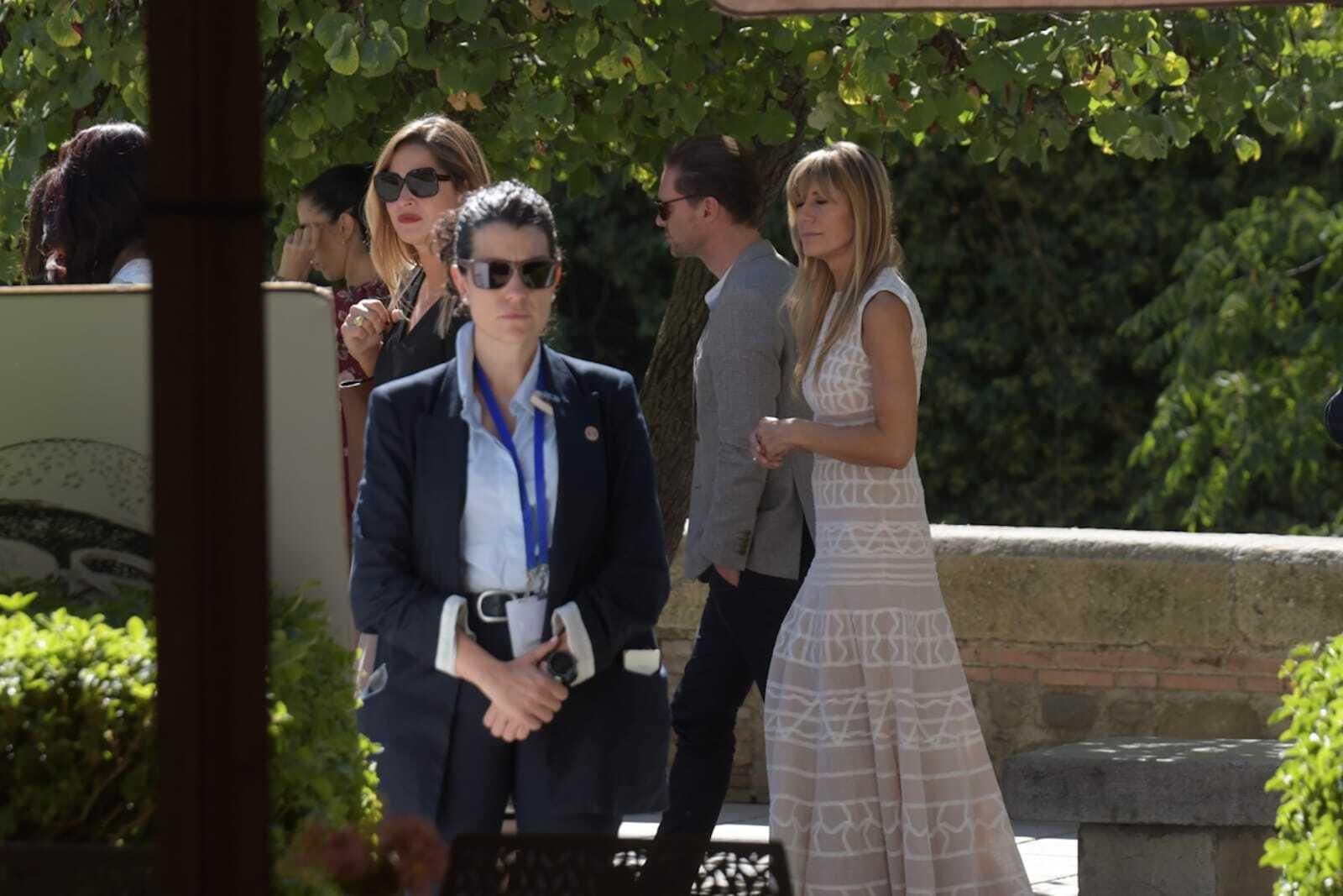 Los acompañantes de los líderes europeos se van de paseo turístico por el centro de Granada