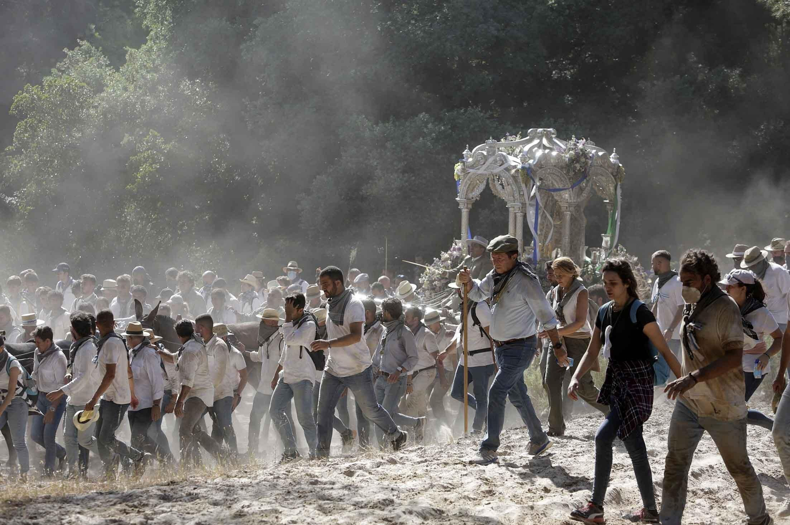 El Rocío 2023: Imágenes del Camino de la Hermandad del Rocío de Huelva