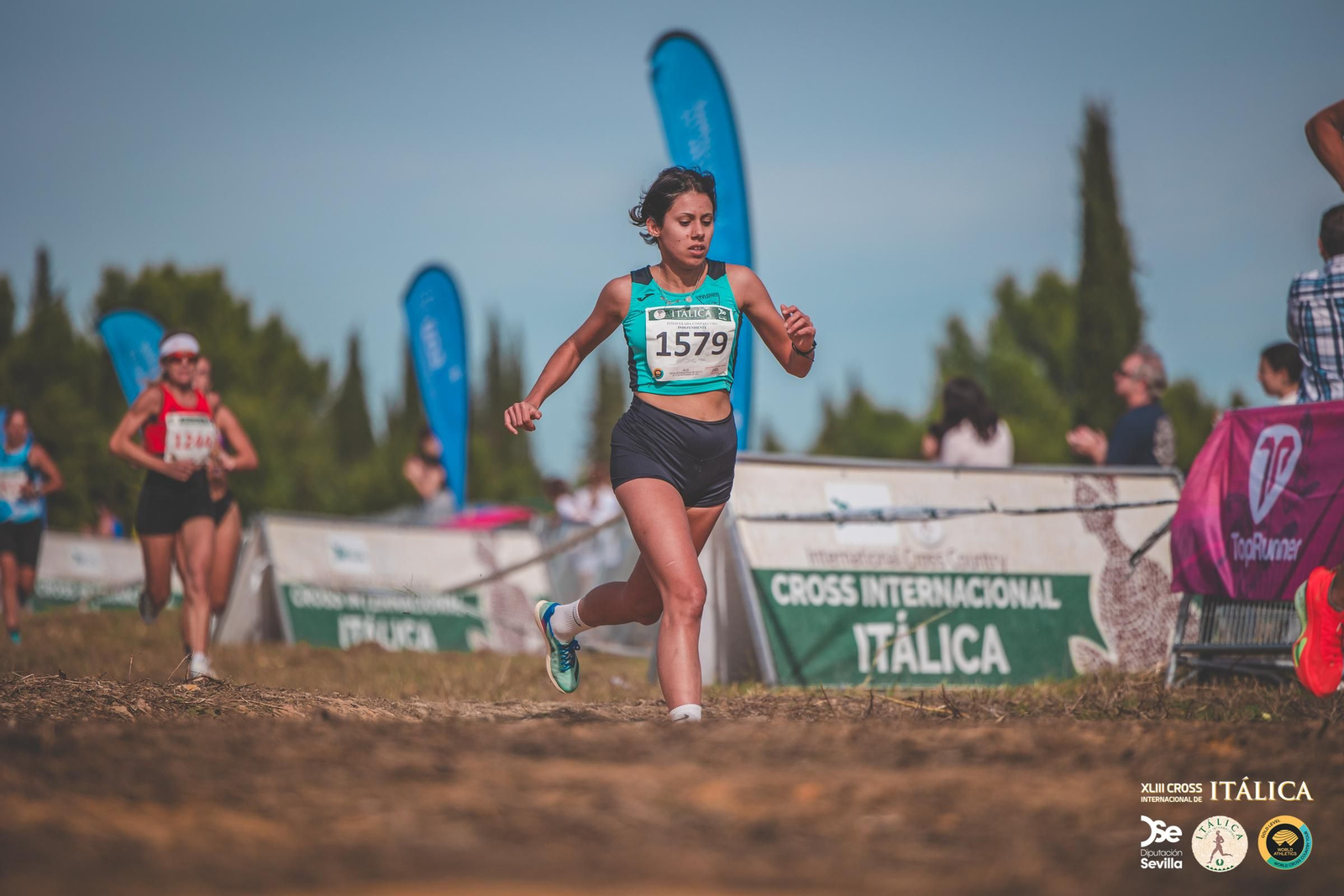 Búscate en las fotos del Cross de Itálica 2025 | 1