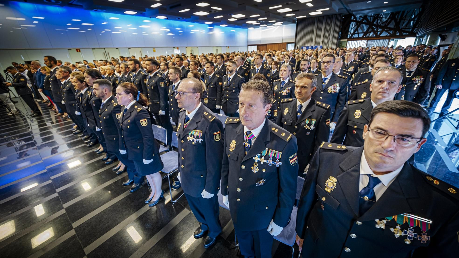 Las imágenes de la celebración del acto del Día de la Policía Nacional en Cádiz.