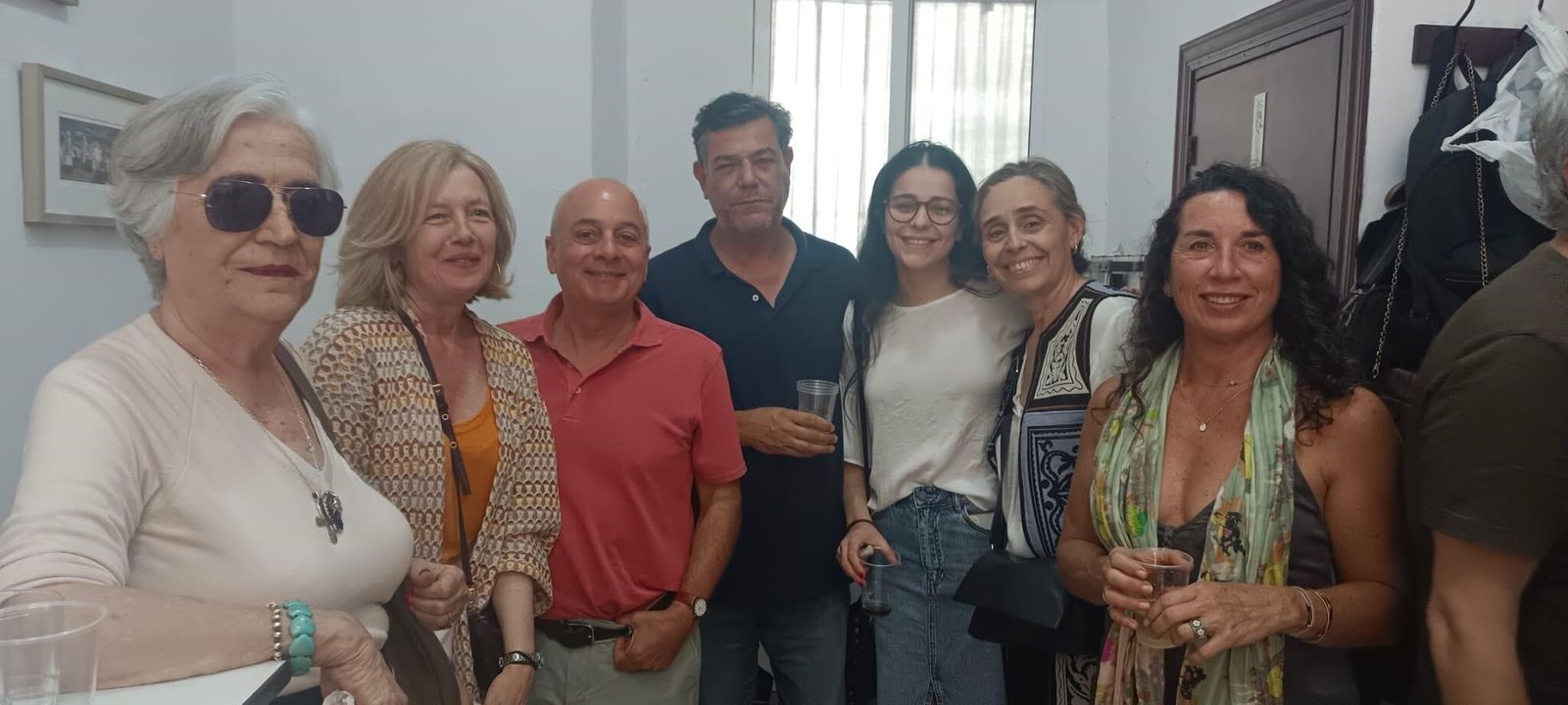 María del Carmen García Amiama, Lola Caballero, Santiago Miranda, Tito, Eva y Cristina Bernardos y Chelo Izquierdo.