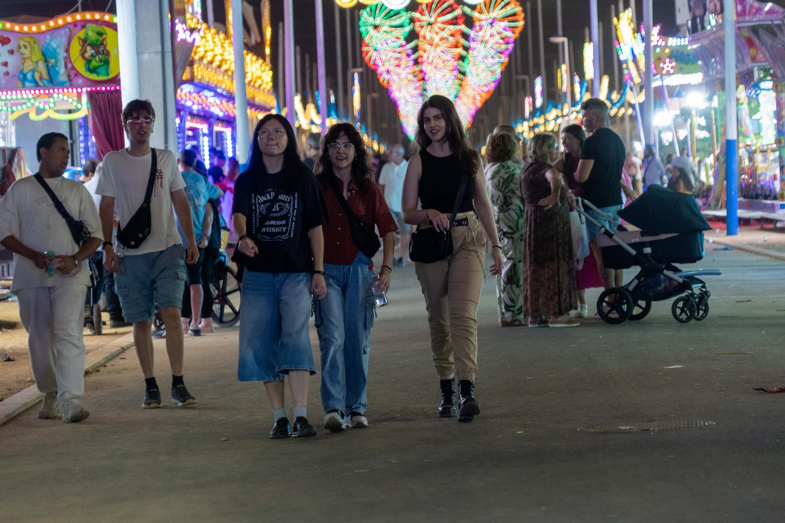 Colombinas 2025: Imágenes del ambiente el lunes 4 de agosto en las Fiestas Colombinas