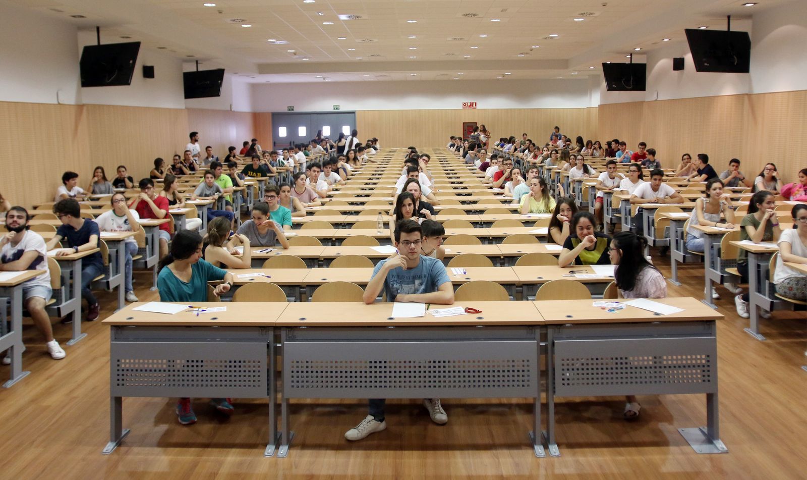 Alumnos de la UCO durante un examen de selectividad.