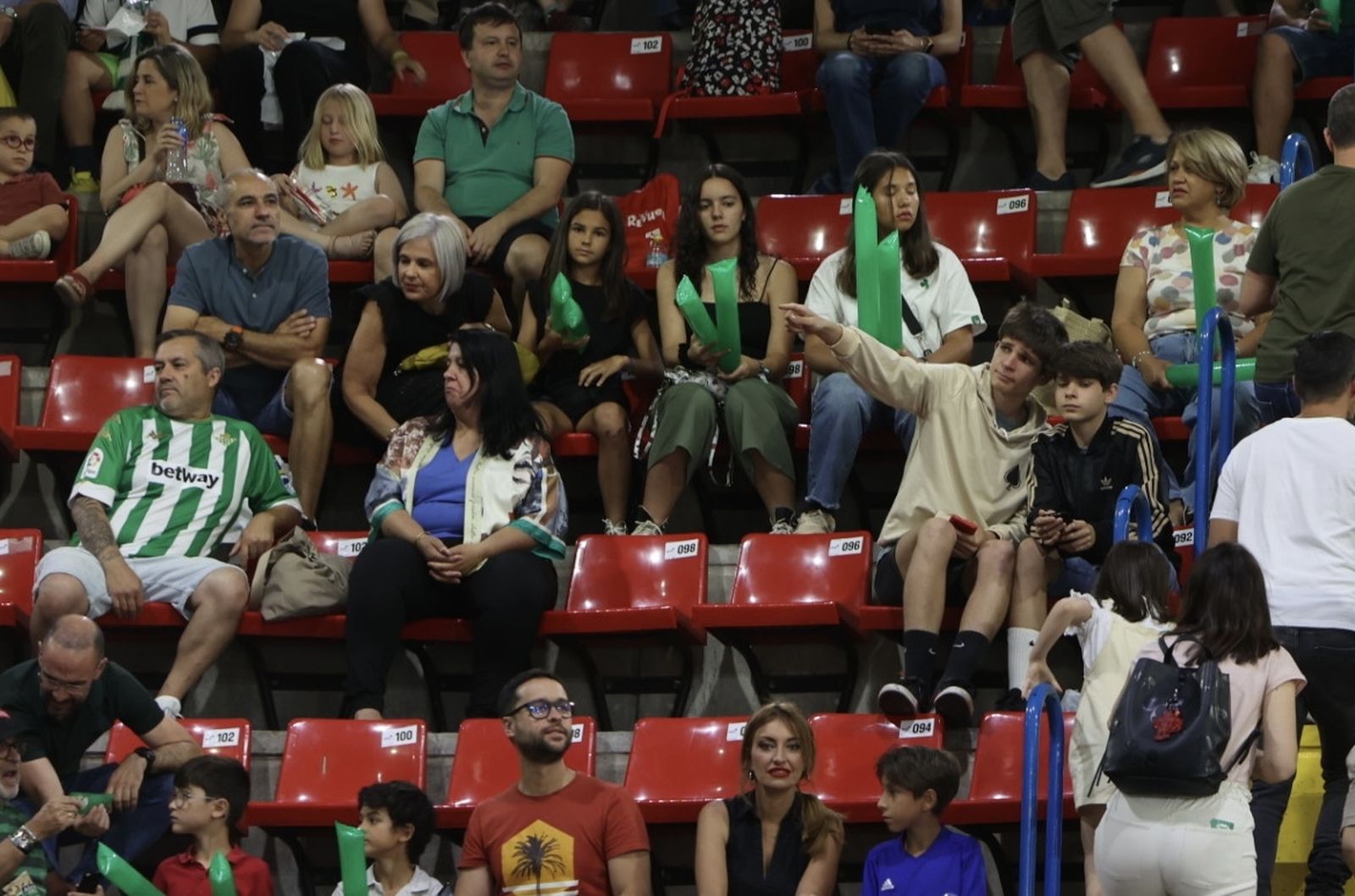 Búscate en el o Betis Granada de baloncesto