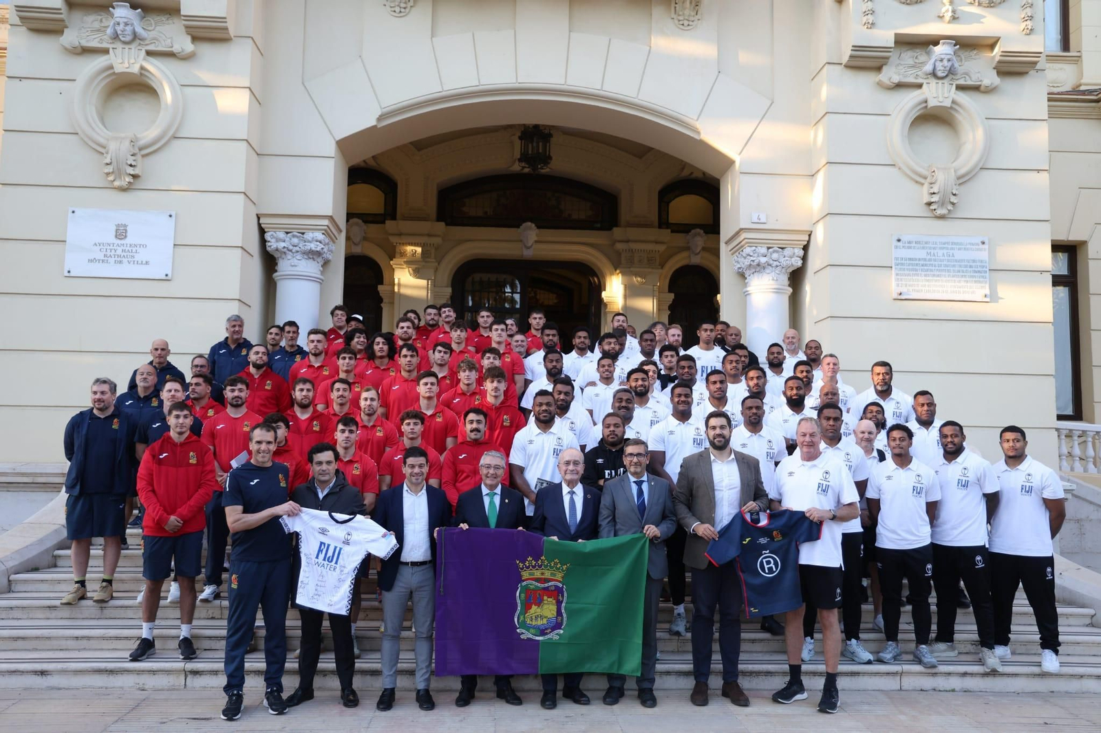 España y Fiyi, bienvenidas a Málaga en el Ayuntamiento