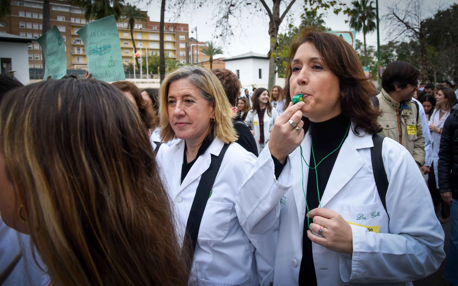 La manifestación por la huelga médica nacional, en imágenes