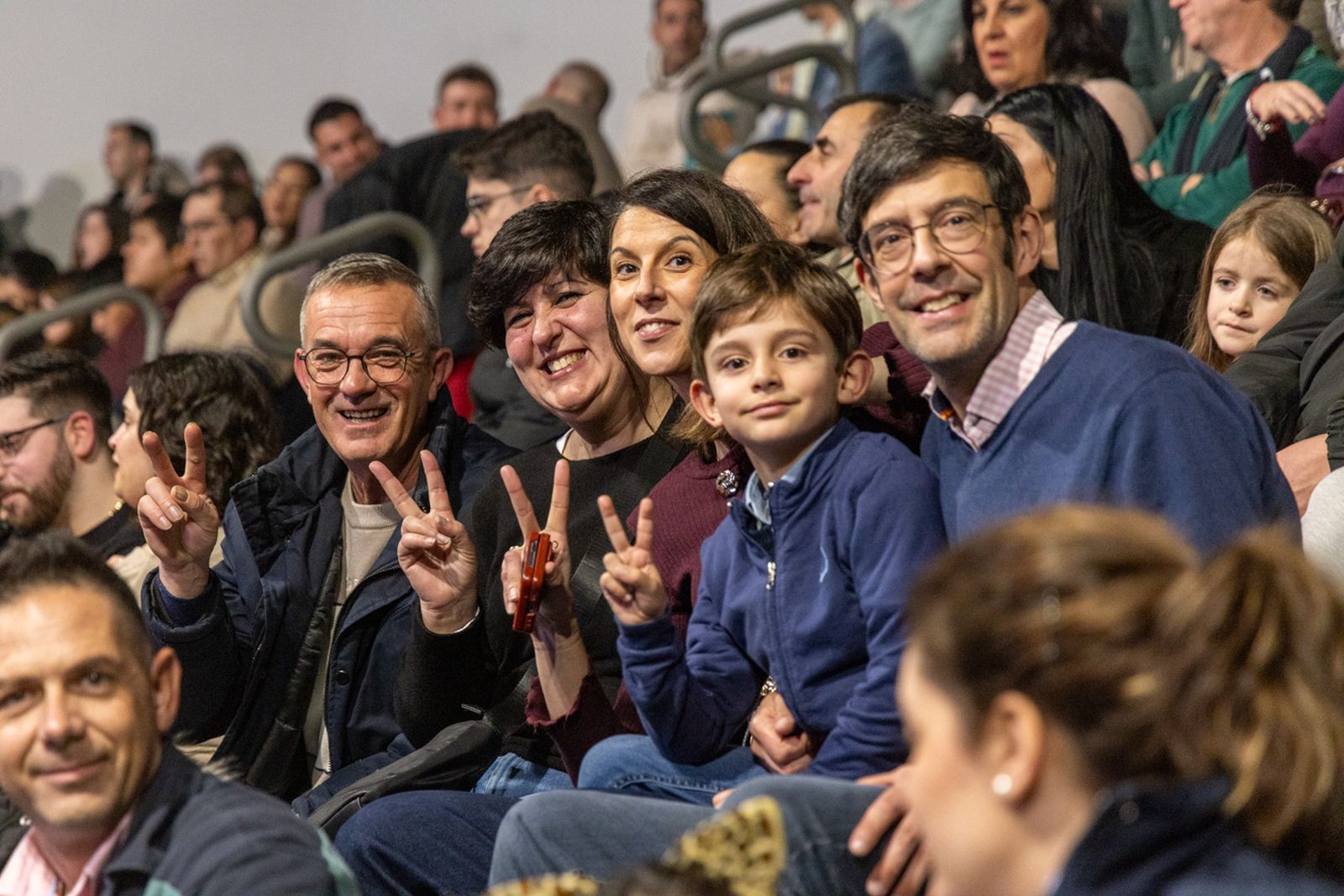 En imágenes: el Olivo Arena vibra con piruetas y motor en estado puro en el Soloflow Freestyle (2)