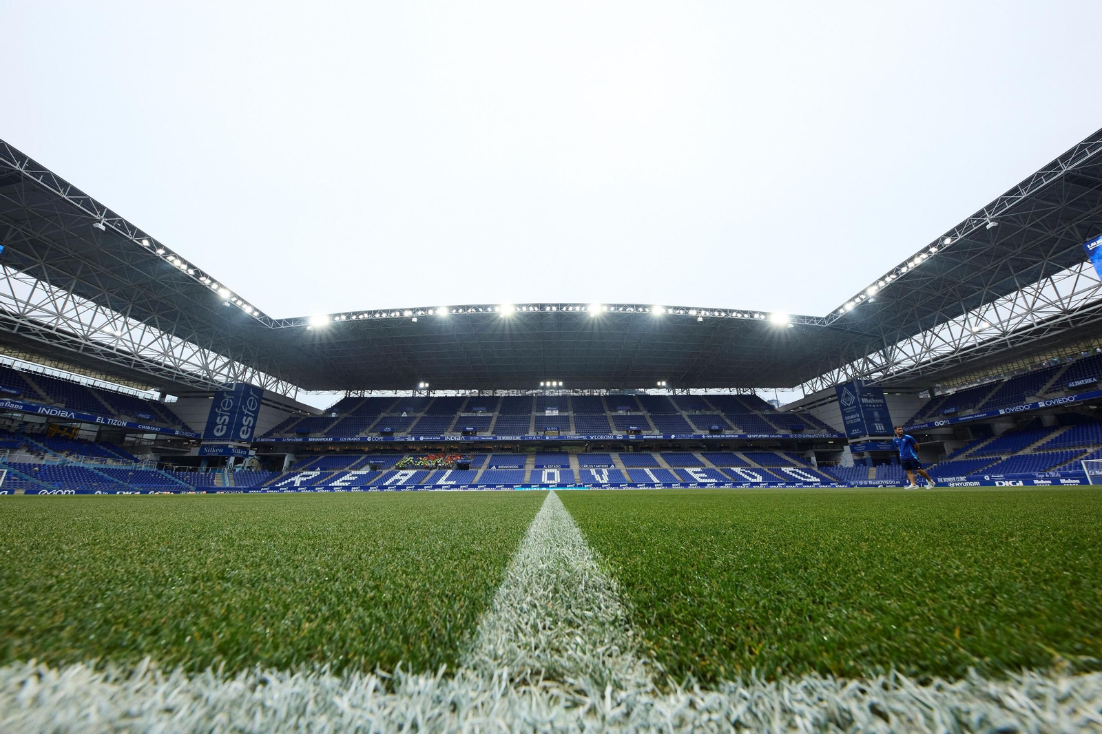 Las fotos del ascenso del Oviedo ante el Mirandés