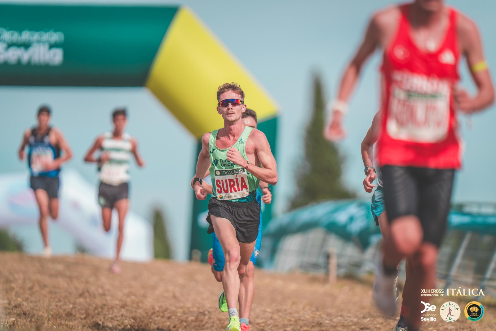 Búscate en las fotos del Cross de Itálica 2025 | 12