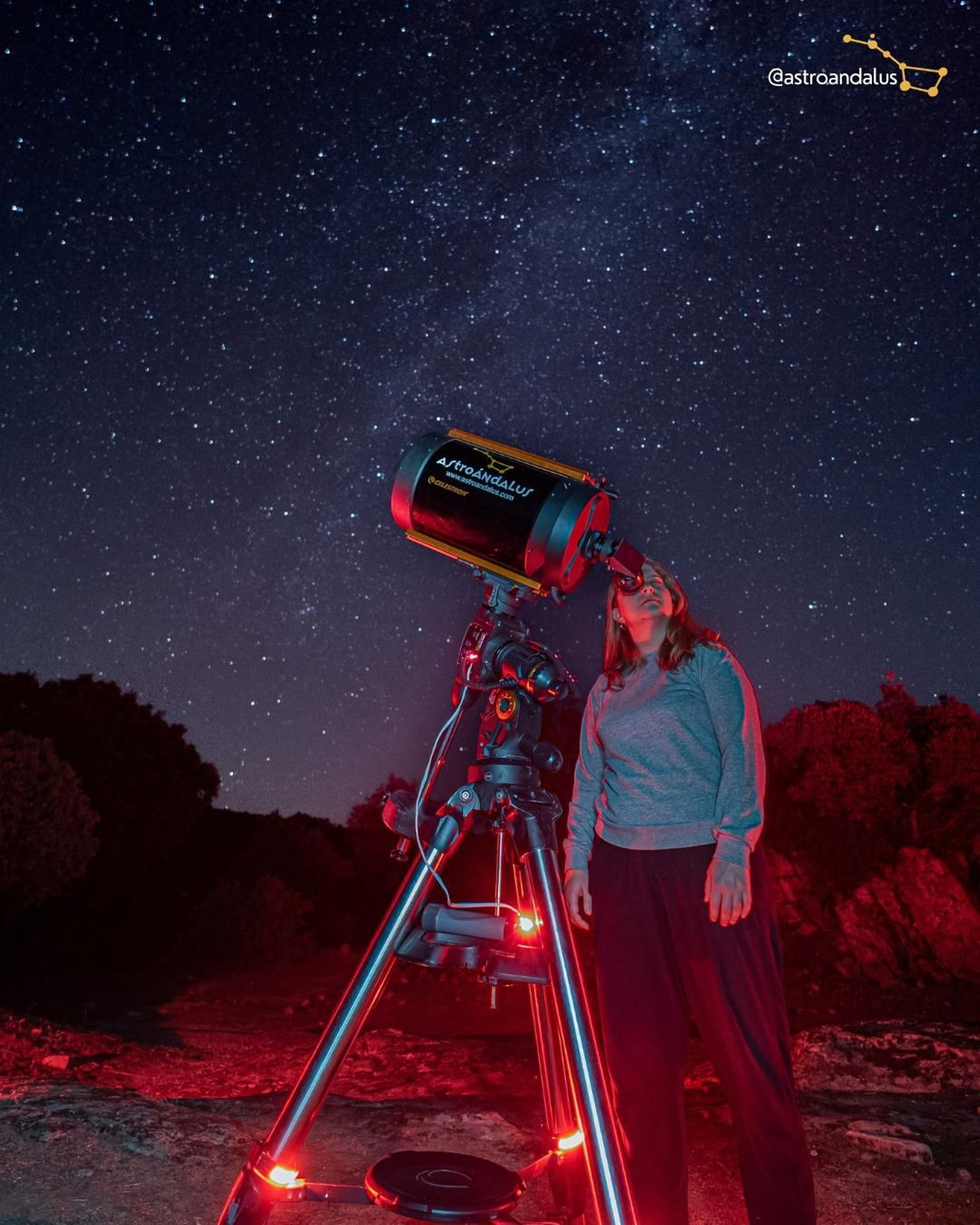 Ver el firmamento con telescopios profesionales es una auténtica gozada.