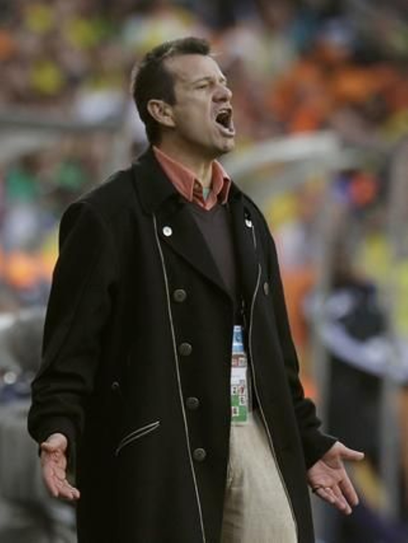 Holanda da la sorpresa y se mete en semifinales dejando fuera a Brasil en cuartos de final. / Reuters