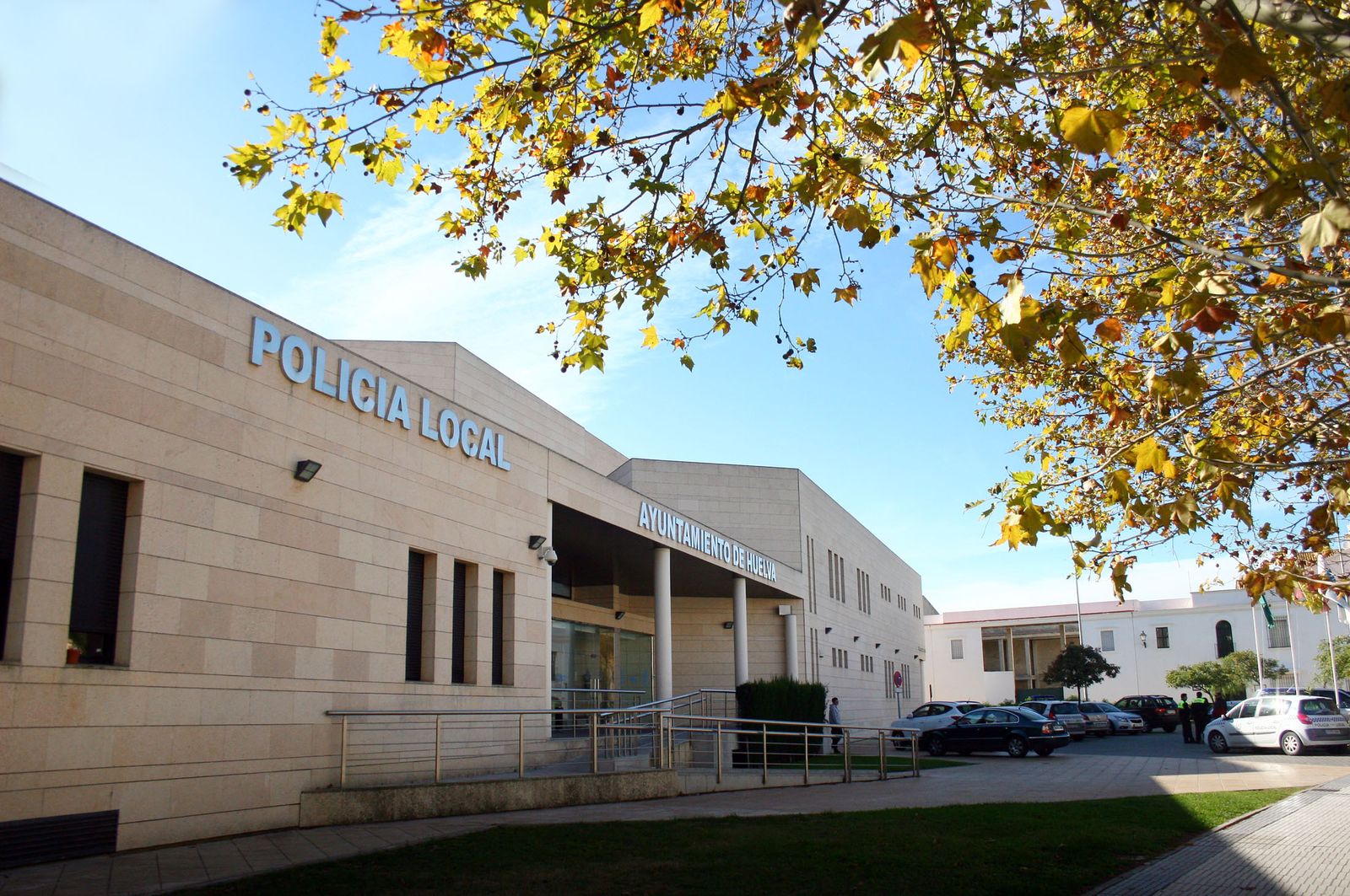 Fachada de la comisaria de Policía Local de Huelva.