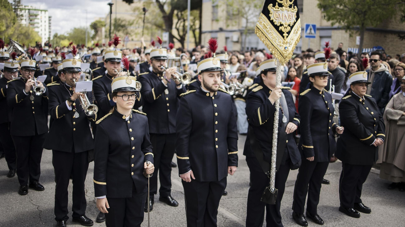Imágenes de la Hermandad de la Clemencia en el Martes Santo de Jerez 2025