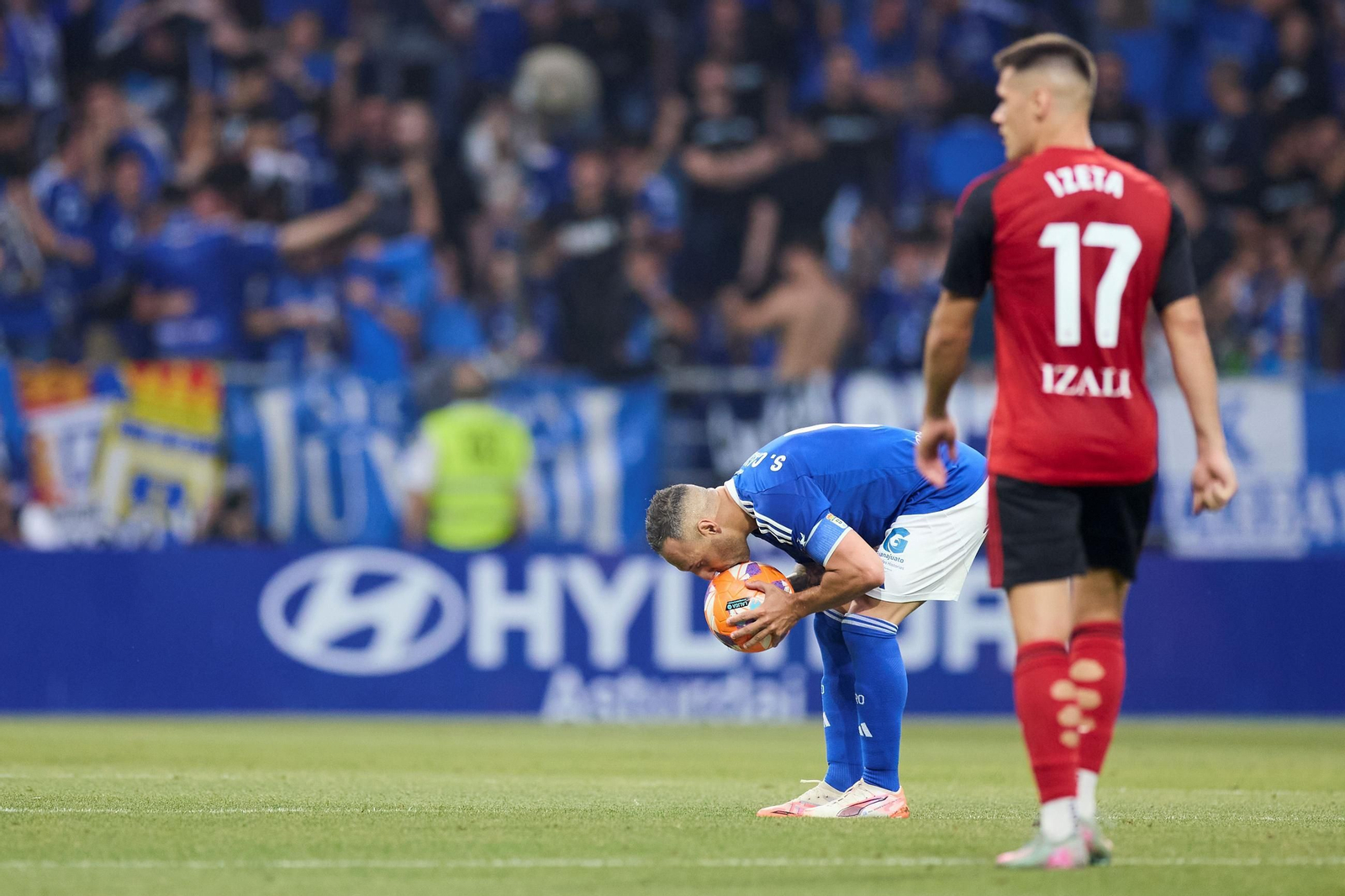 Las fotos del ascenso del Oviedo ante el Mirandés