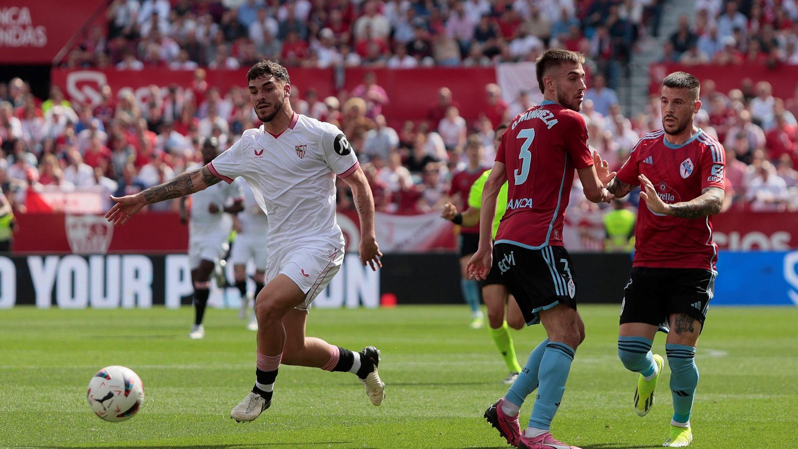 Isaac se escapa de Mingueza y Carles Pérez.