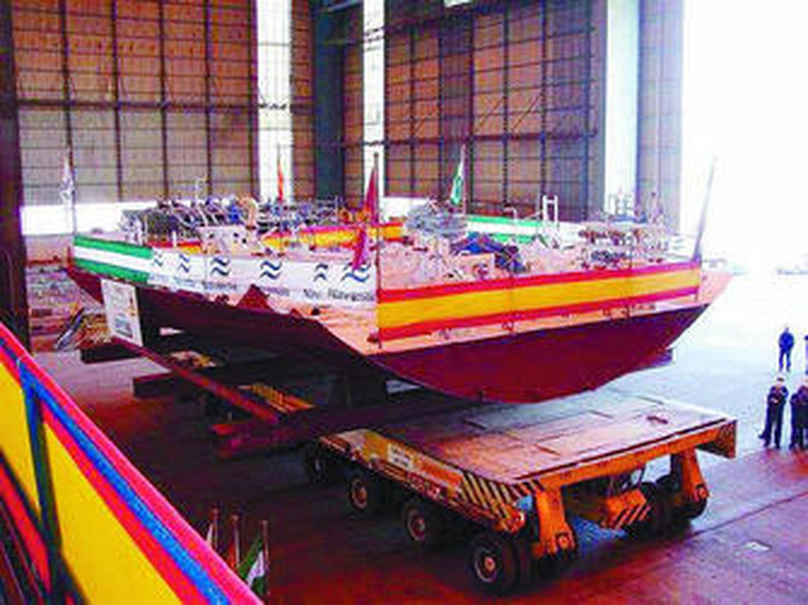 La quilla del segundo BAM, ayer en el astillero de Puerto Real.