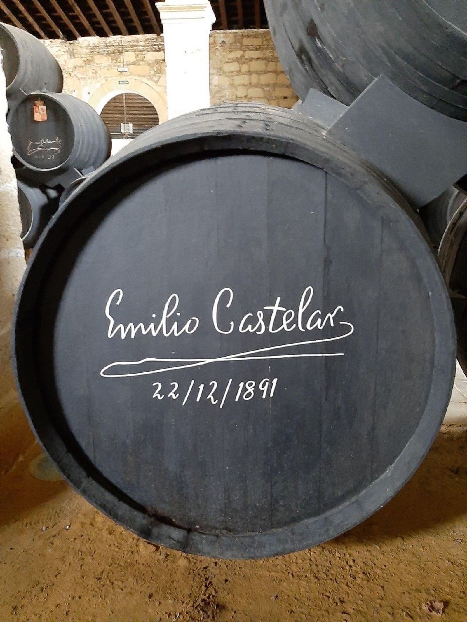 Bota en González Byass con la firma de Emilio Castelar, 1891.