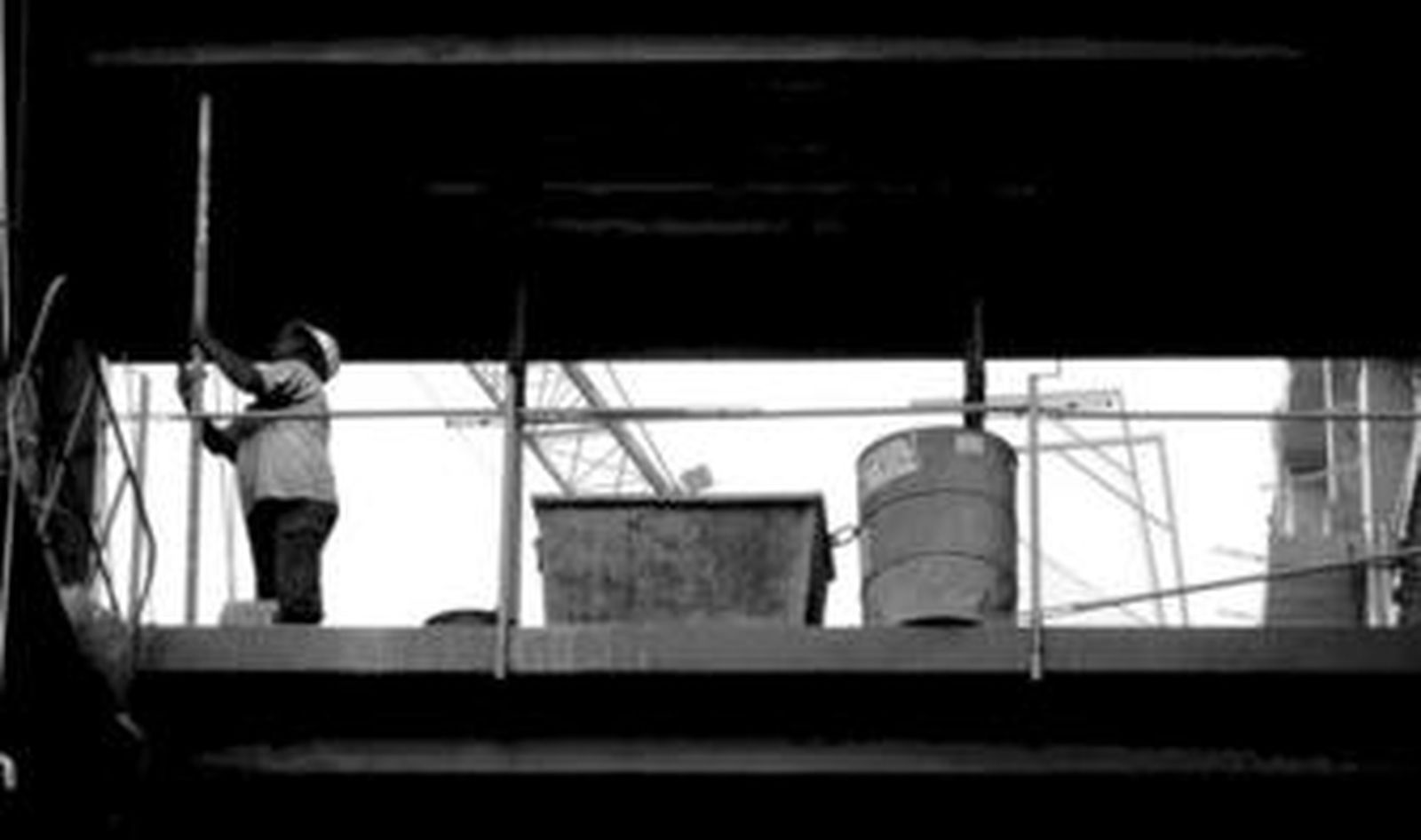 La escasez de ventas han reducido ligeramente los precios de las viviendas.