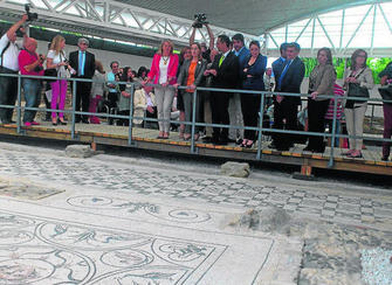 Inauguración de la villa romana de Río Verde ayer.