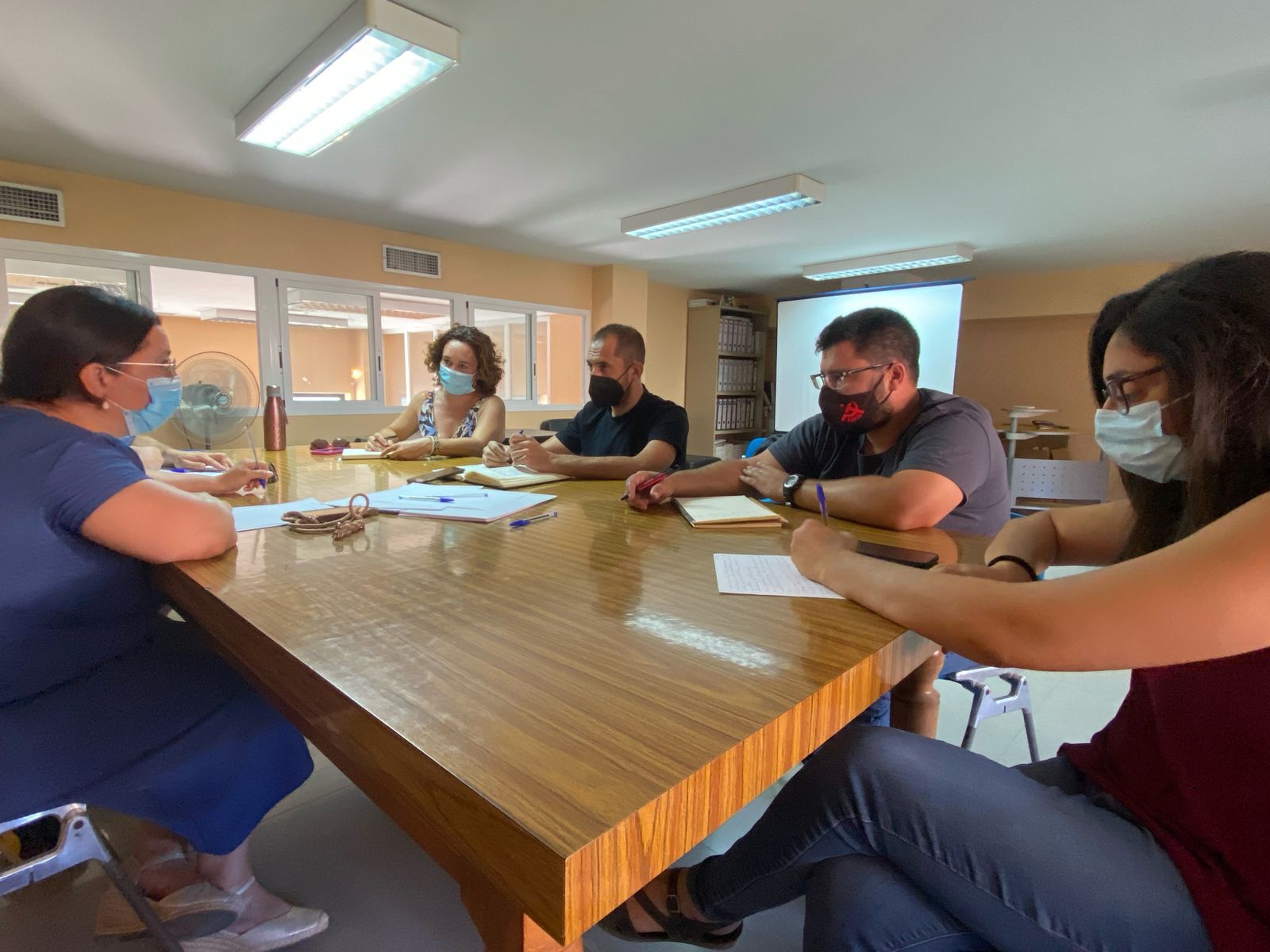 Reunión del coordinador provincial de IU Córdoba, Sebastián Pérez con la secretaria provincial de COAG Córdoba.