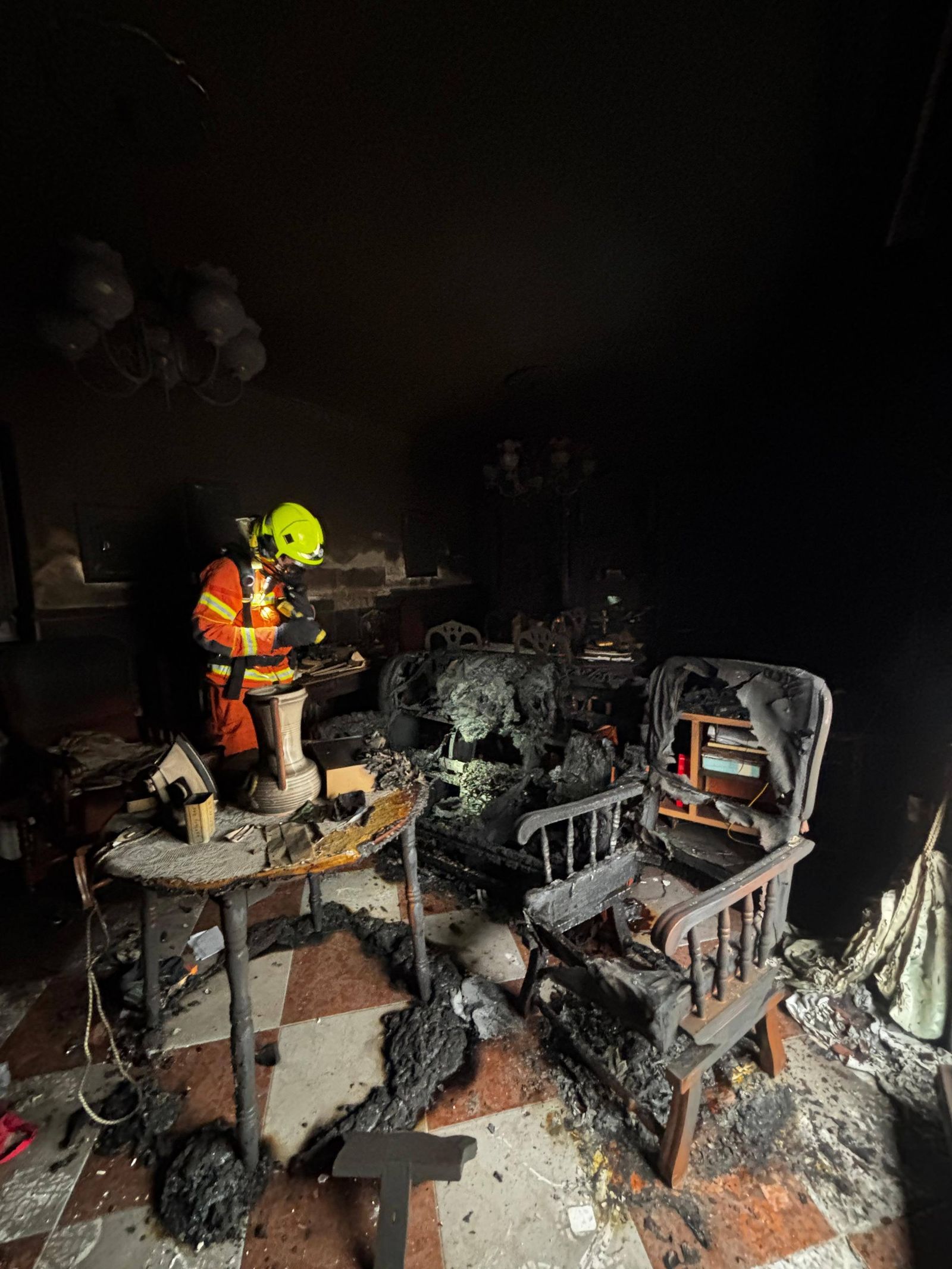 Bomberos en el lugar de los hechos.