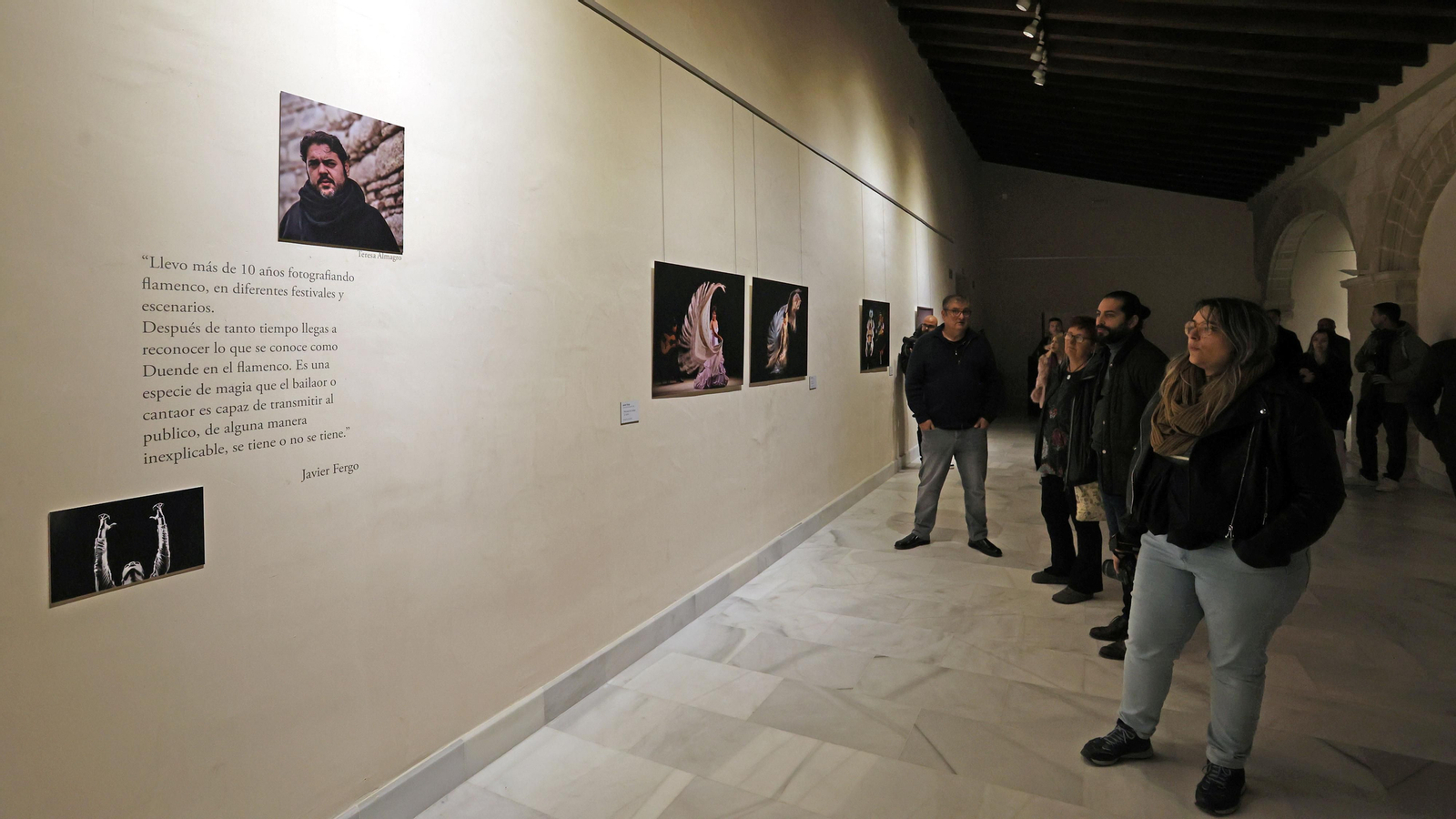 Exposición de Javier Fergo en los Claustro por el Festival de Jerez