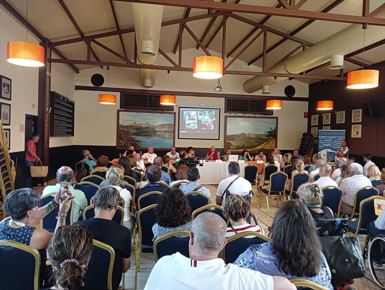 Última reunión extraordinaria celebrada entre COCEMFE nacional y su movimiento asociativo.