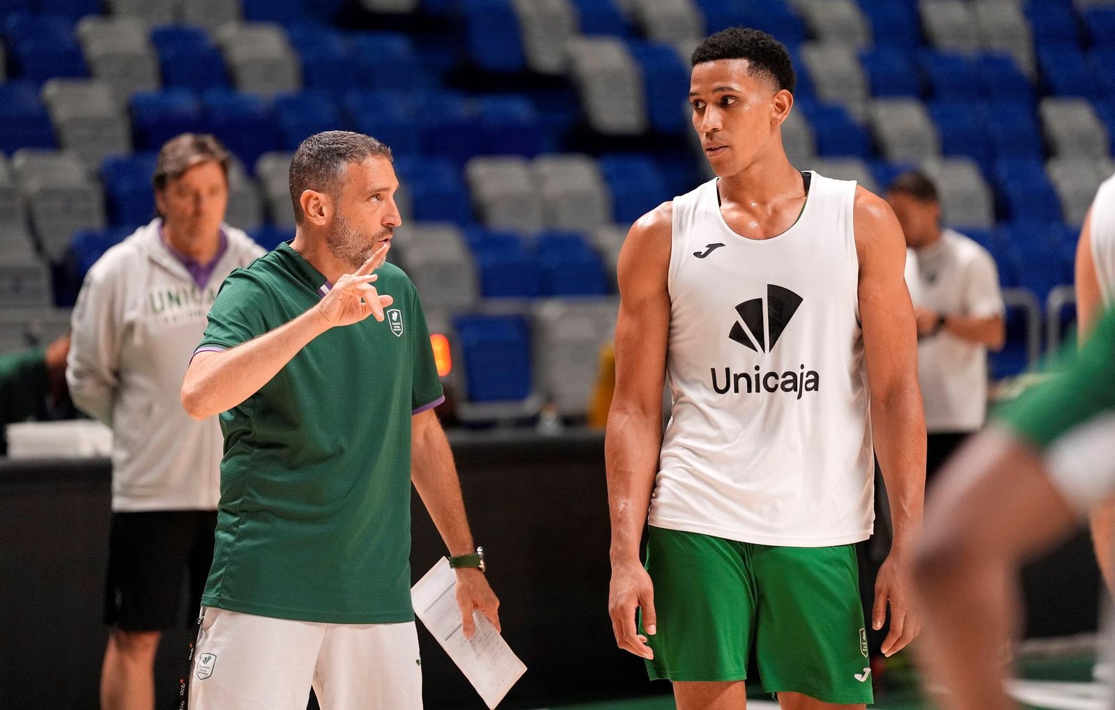 Ibon Navarro, con Tyson Pérez.