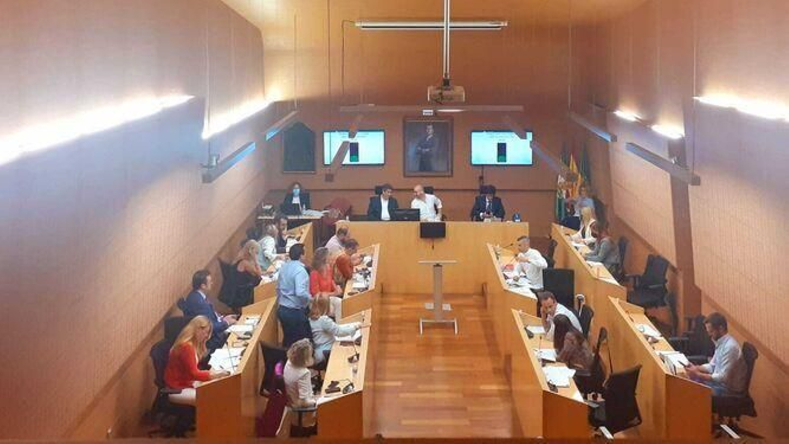 Una imagen del salón de plenos durante la sesión ordinaria de este miércoles.