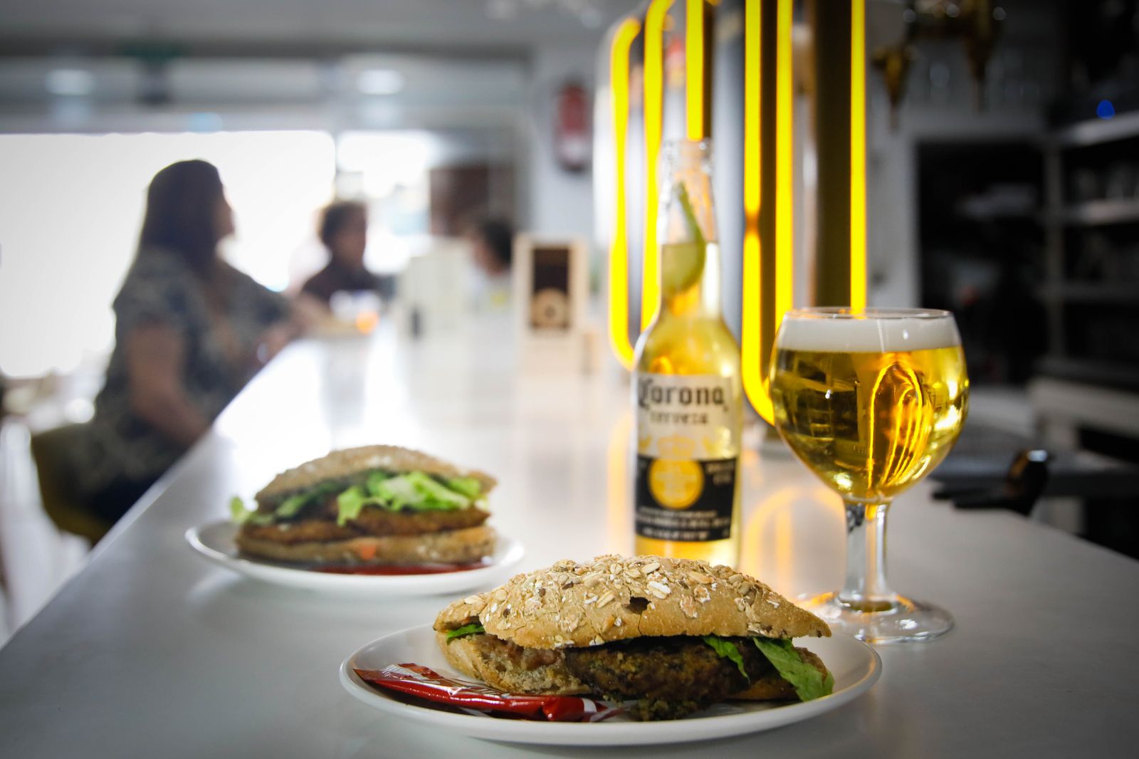 Imágenes de bar Mar Robles y sus tapas por el 60 aniversario