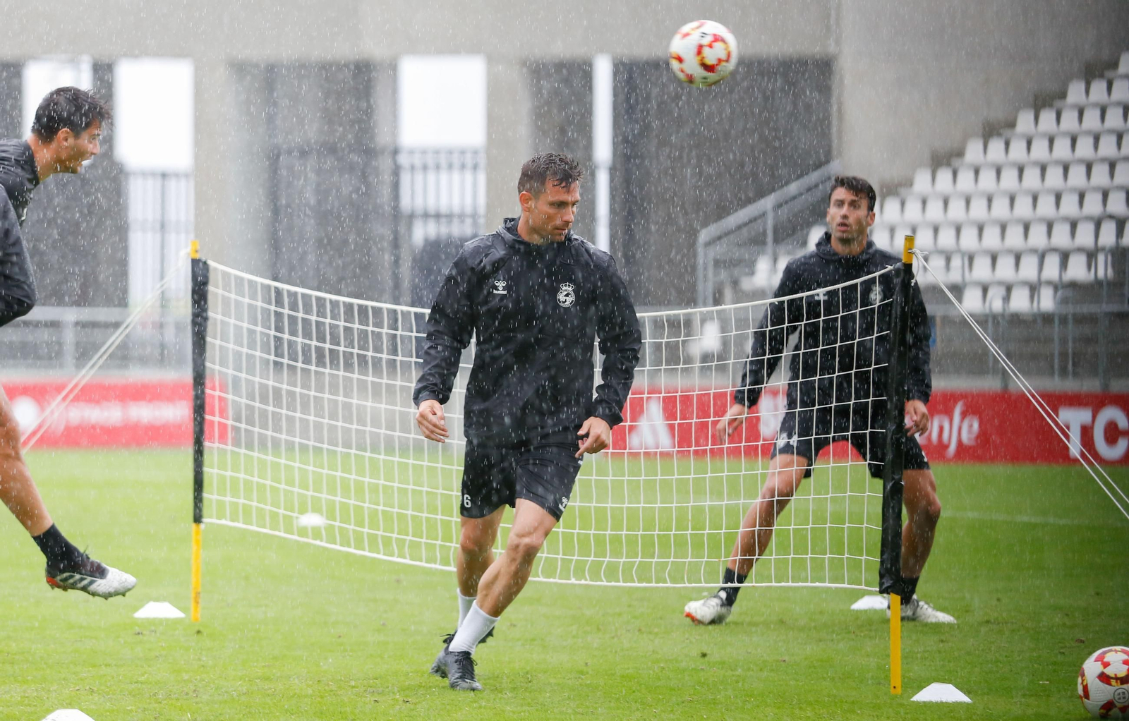 Las fotos del primer entrenamiento de Javi Moreno al frente de la Balona en La Línea