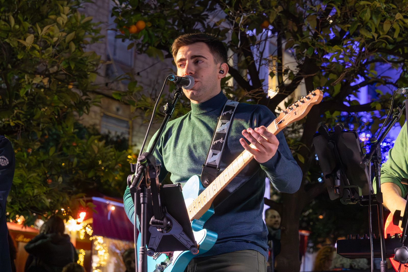 Así disfruta Jaén del concierto extraordinario a pie de calle: "Único Pop Rock"