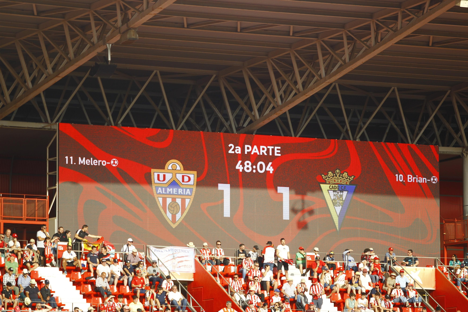 Imágenes de la gran victoria del Almería ante el Cádiz por 6 a 1