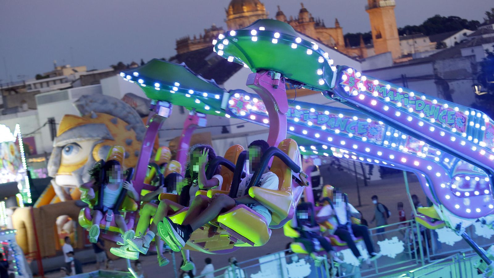 Las atracciones de la plaza Belén ya están abiertas