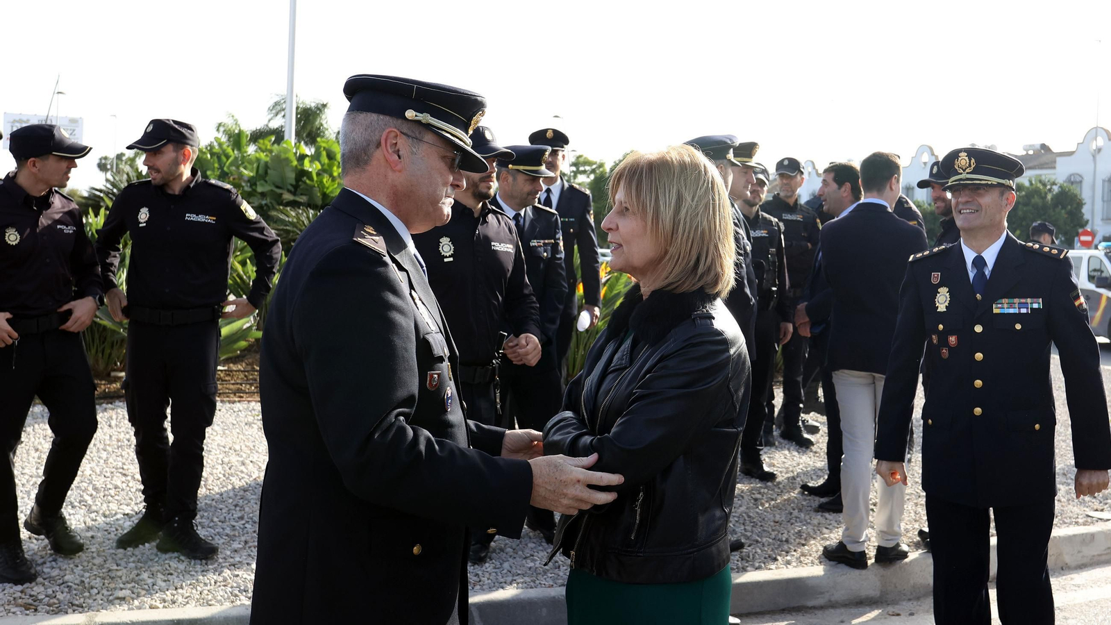 Imágenes de la inauguración de la rotonda de la Policía Nacional en Jerez
